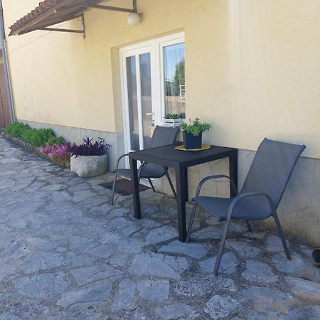 Apartman Avsec Krk Town Exterior photo