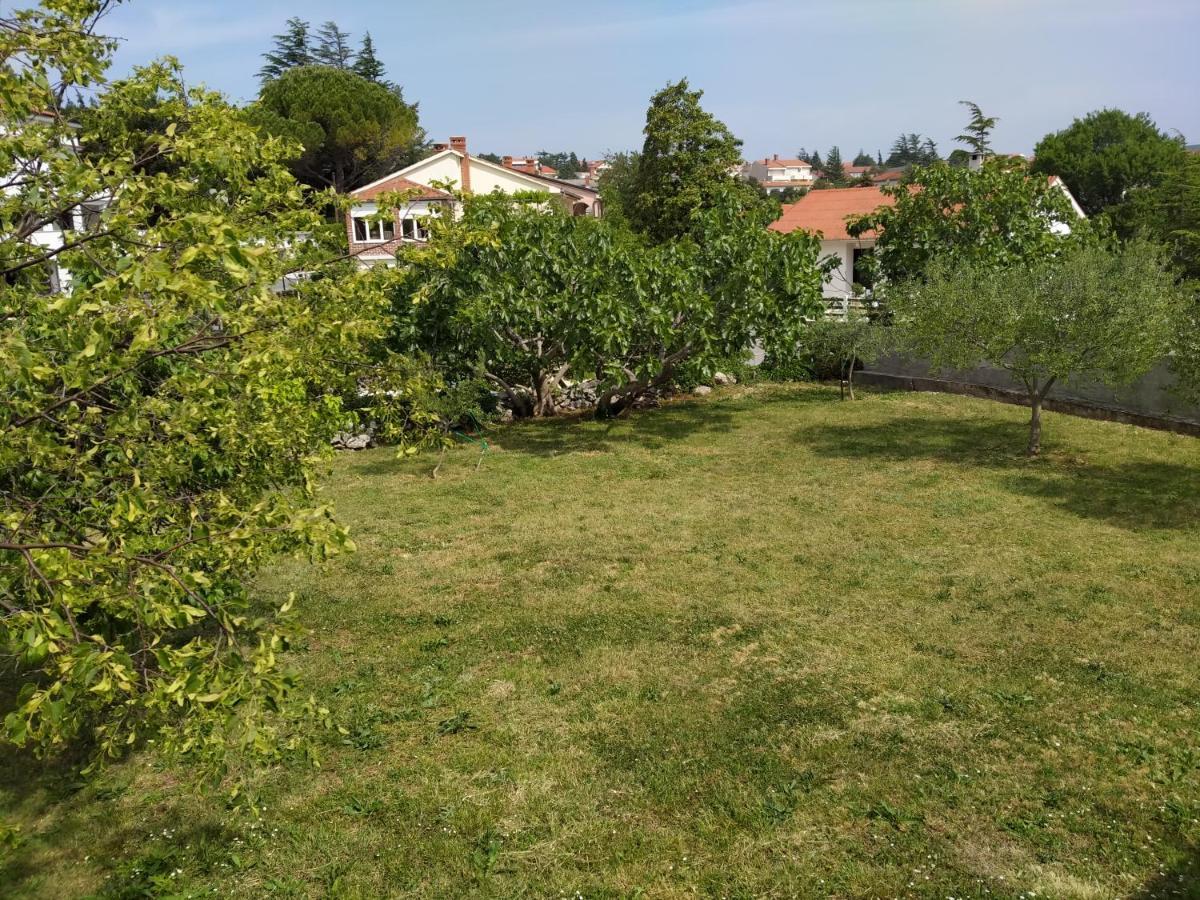 Apartman Avsec Krk Town Exterior photo
