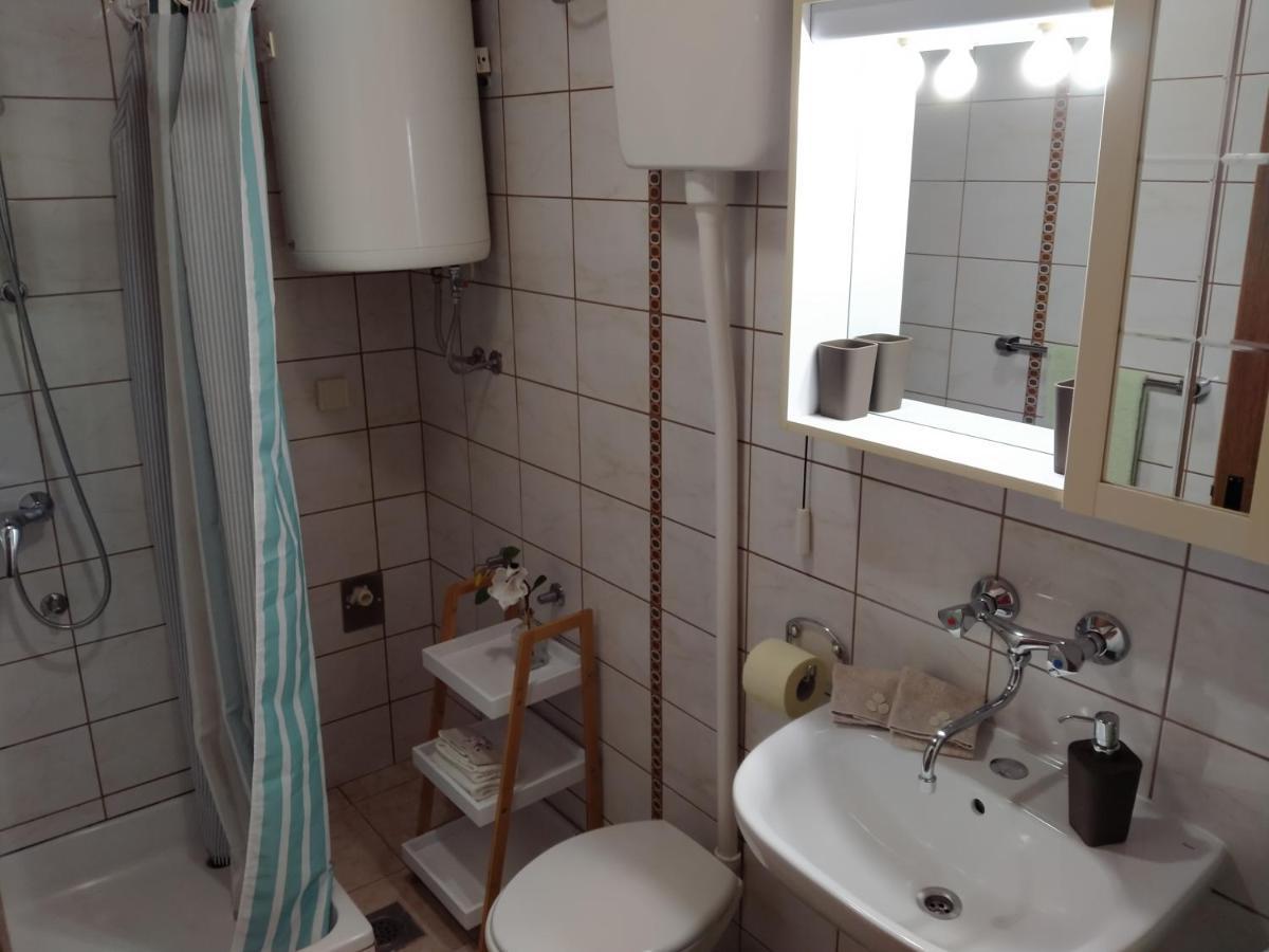Apartman Avsec Krk Town Exterior photo