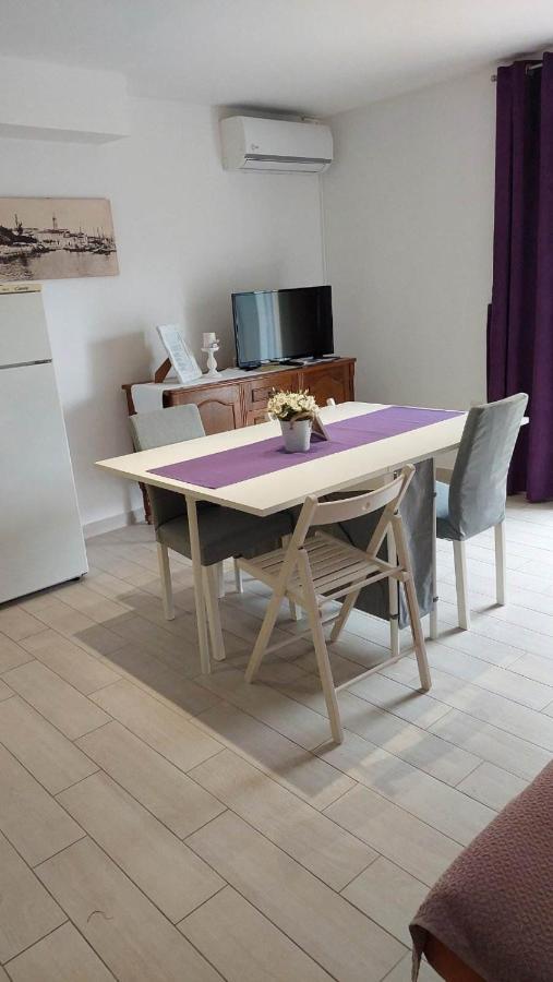 Apartman Avsec Krk Town Exterior photo
